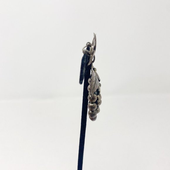 551 Vintage sterling silver Denmark S. Christian Fogh SCF grape brooch / pin - Picture 2 of 6